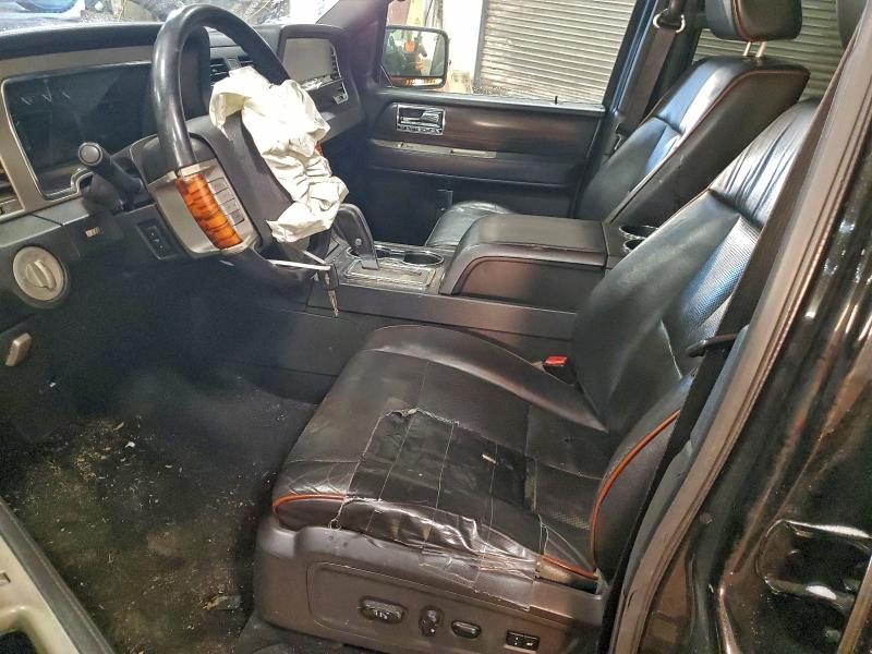 Photo 7 from auction – 2007 LINCOLN NAVIGATOR with VIN 5LMFU28517LJ21826
