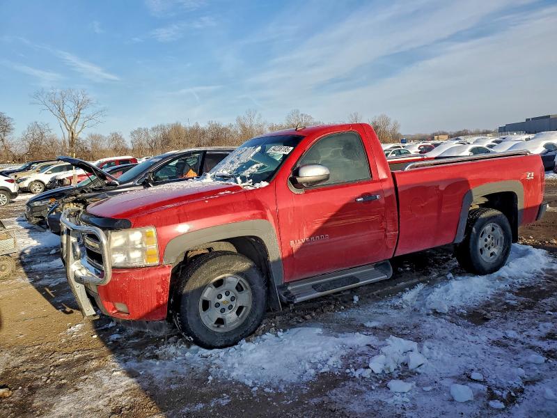 CHEVROLET SILVERADO 2011 with VIN 1GCNKSE02BF128003 - Photo from auction