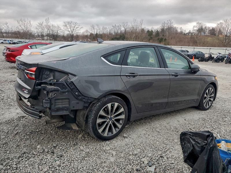 Photo 3 from auction – 2020 FORD FUSION SE with VIN 3FA6P0T93LR100992