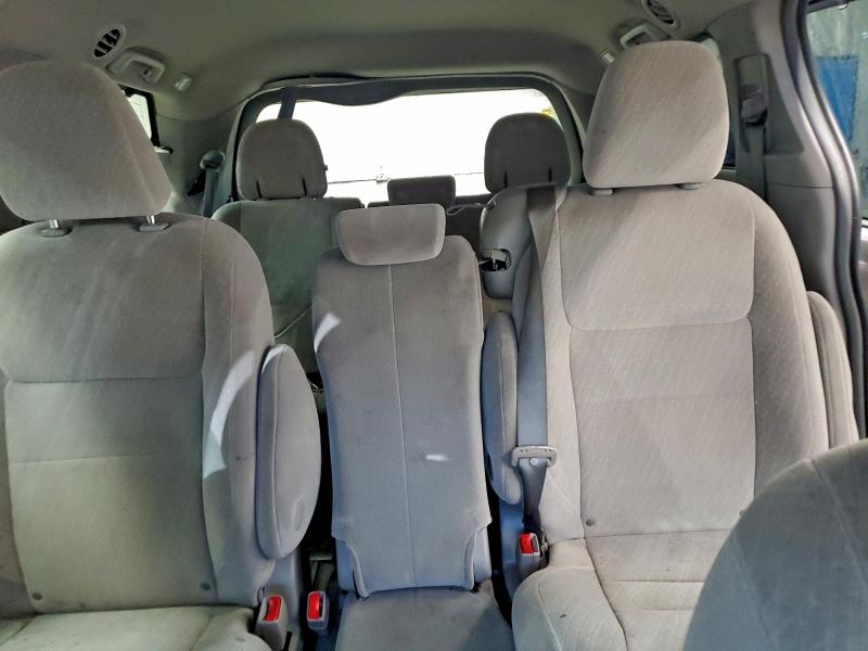 Photo 10 from auction – 2017 TOYOTA SIENNA LE with VIN 5TDKZ3DC7HS831069