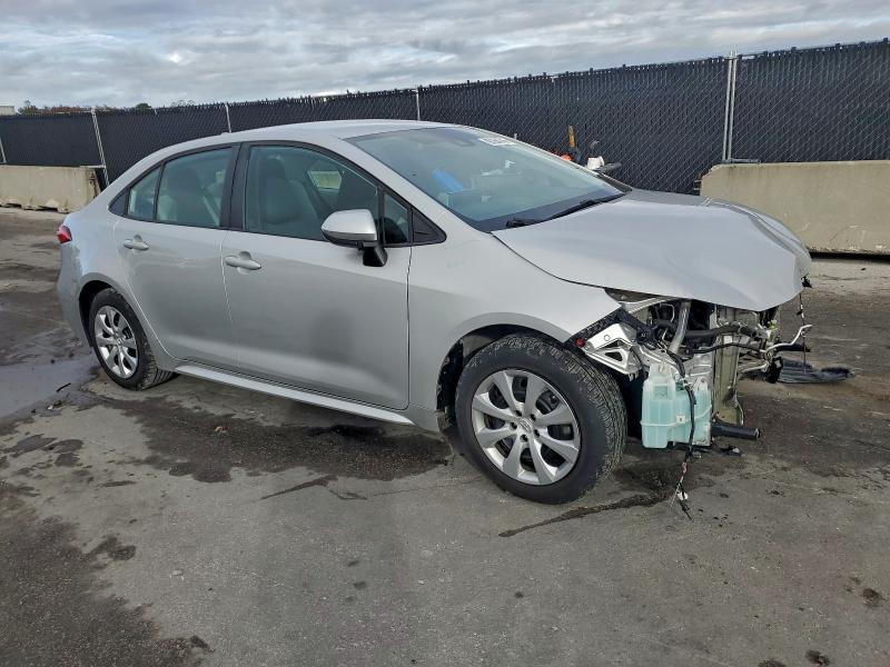 Photo 4 from auction – 2021 TOYOTA COROLLA LE with VIN 5YFEPMAE4MP157531