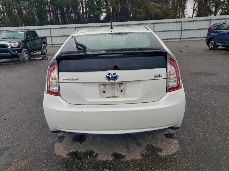 Photo 6 from auction – 2012 TOYOTA PRIUS with VIN JTDKN3DU2C1481280