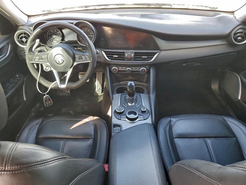 Photo 8 from auction – 2017 ALFA ROMEO GIULIA with VIN ZARFAEBN2H7538902