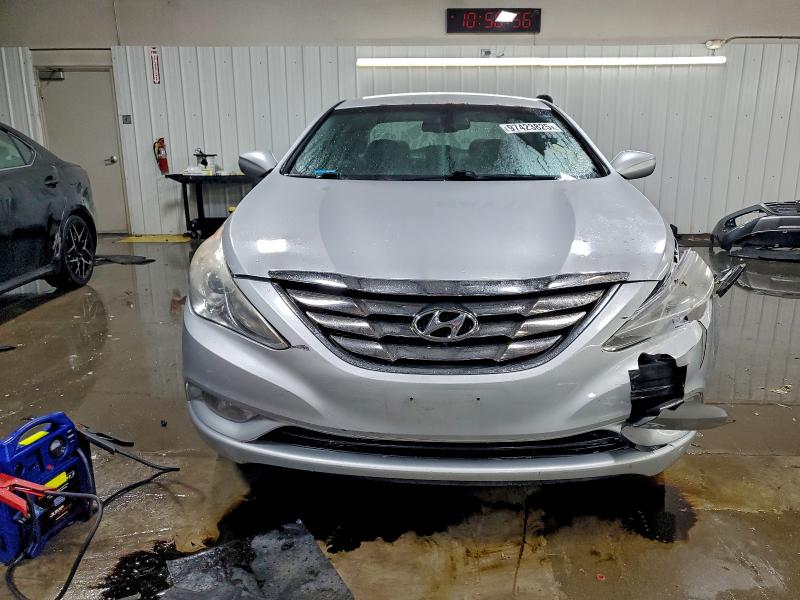 Photo 5 from auction – 2013 HYUNDAI SONATA SE with VIN 5NPEC4AB9DH535793