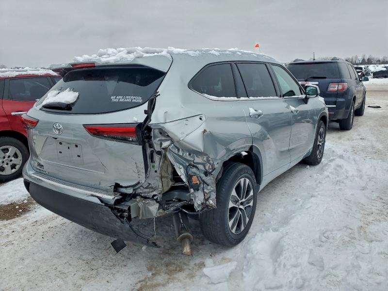 Photo 3 from auction – 2020 TOYOTA HIGHLANDER with VIN 5TDGZRBHXLS040874
