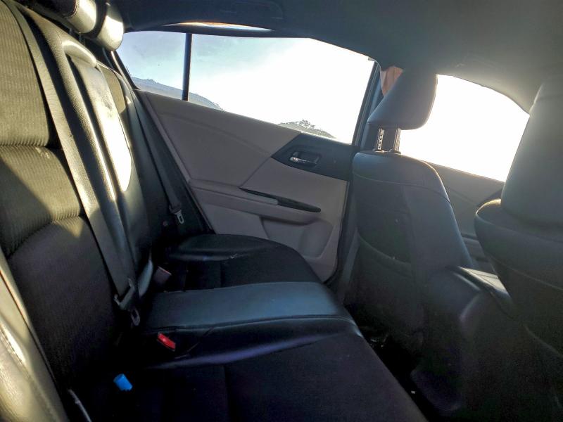 Photo 10 from auction – 2017 HONDA ACCORD with VIN 1HGCR2F59HA095845