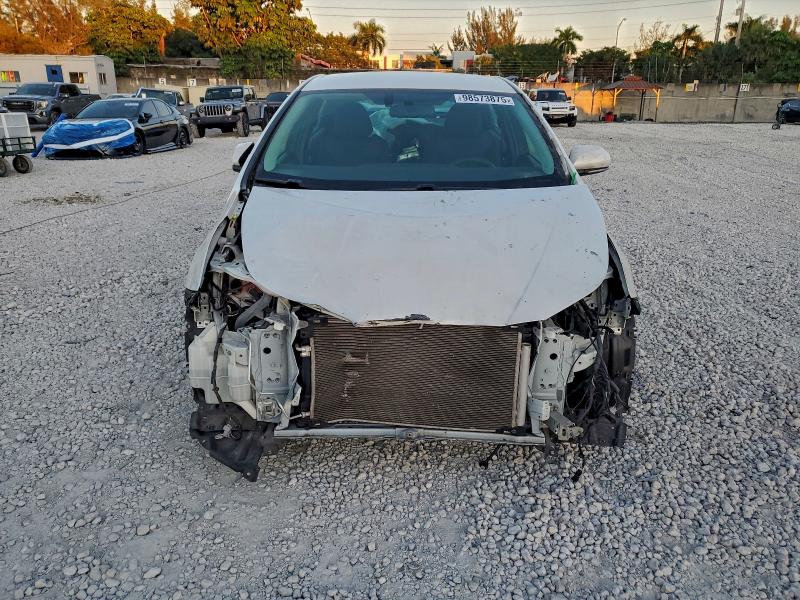 Photo 5 from auction – 2016 TOYOTA PRIUS with VIN JTDKARFU1G3028614