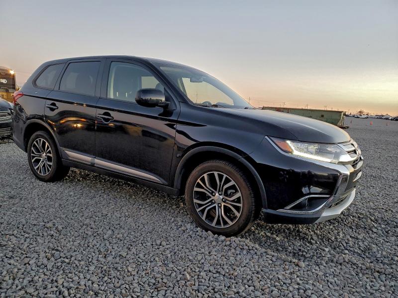 Photo 4 from auction – 2018 MITSUBISHI OUTLANDER with VIN JA4AZ3A34JZ053067