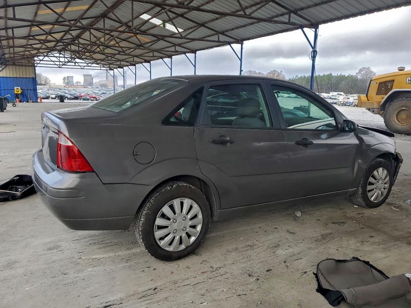 Photo 3 from auction – 2005 FORD FOCUS ZX4 with VIN 1FAFP34NX5W293090