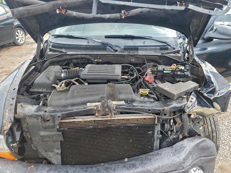 Photo 12 from auction – 2003 DODGE DURANGO SP with VIN 1D4HR38N43F524539