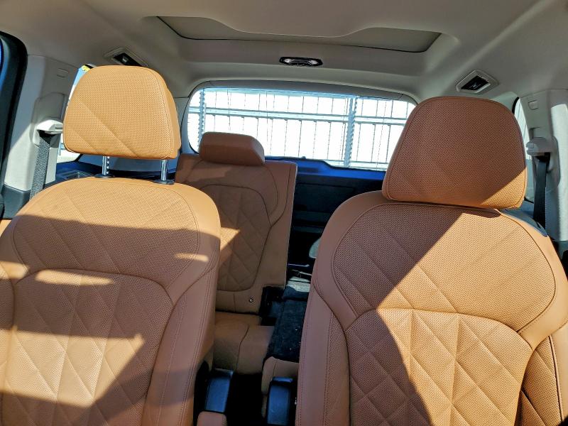 Photo 10 from auction – 2023 BMW X7 XDRIVE4 with VIN 5UX23EM03P9R02086