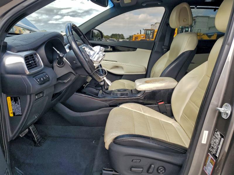 Photo 7 from auction – 2016 KIA SORENTO with VIN 5XYPK4A51GG056740