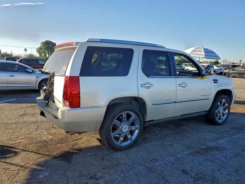 Photo 3 from auction – 2008 CADILLAC ESCALADE L with VIN 1GYFK63898R244868