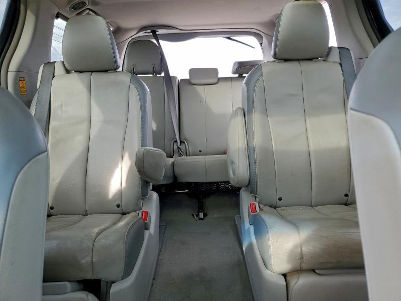 Photo 10 from auction – 2014 TOYOTA SIENNA XLE with VIN 5TDDK3DC7ES073386