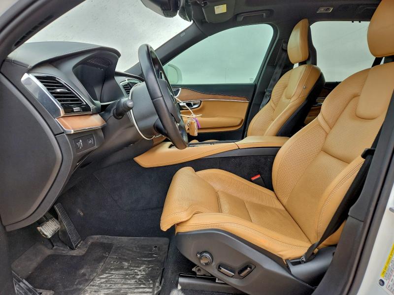 Photo 7 from auction – 2017 VOLVO XC90 T6 with VIN YV4A22PL1H1178058