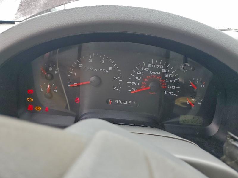 Photo 9 from auction – 2005 FORD F150 SUPER with VIN 1FTRW12W45KC30875