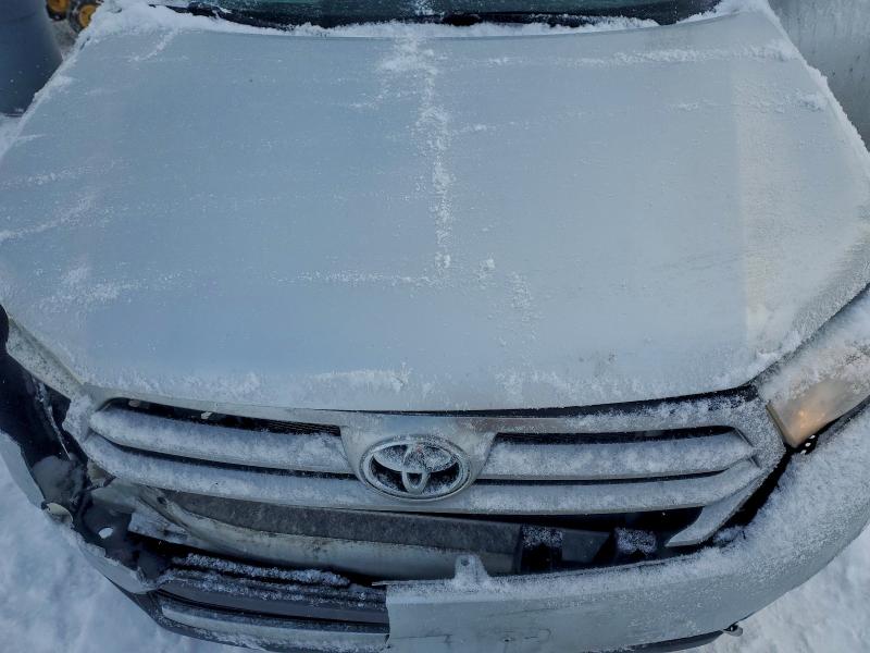 Photo 12 from auction – 2013 TOYOTA HIGHLANDER with VIN 5TDBK3EH1DS212914