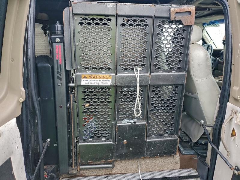 Photo 13 from auction – 2004 FORD ECONOLINE with VIN 1FDNE24L14HA27685