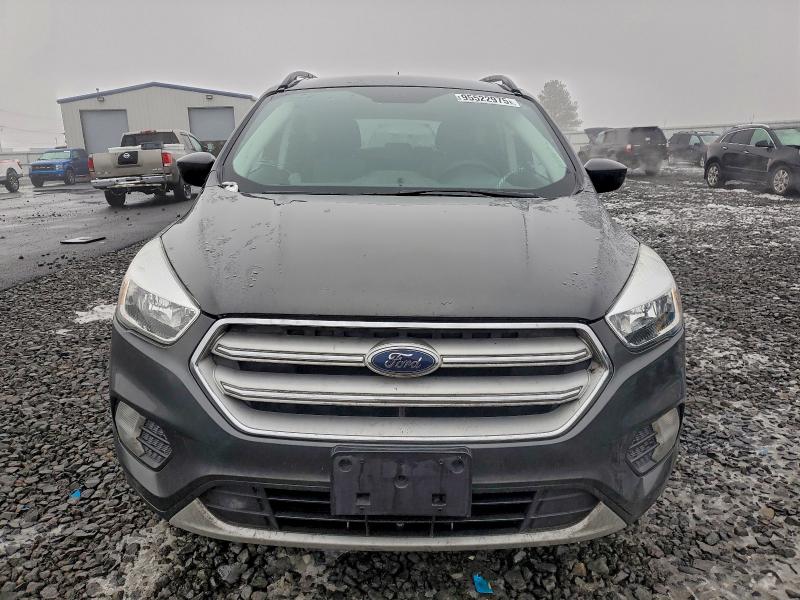 Photo 5 from auction – 2018 FORD ESCAPE SE with VIN 1FMCU9GDXJUA81268