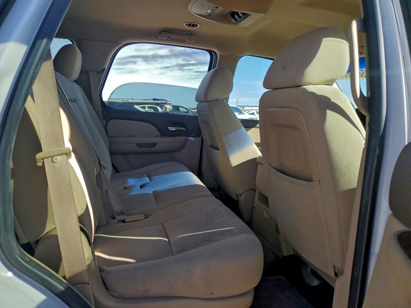 Photo 11 from auction – 2011 CHEVROLET TAHOE C150 with VIN 1GNSCAE00BR114505