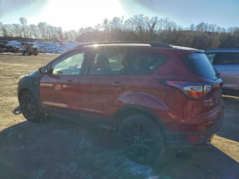 Photo 2 from auction – 2017 FORD ESCAPE with VIN 1FMCU9GD4HUB63166