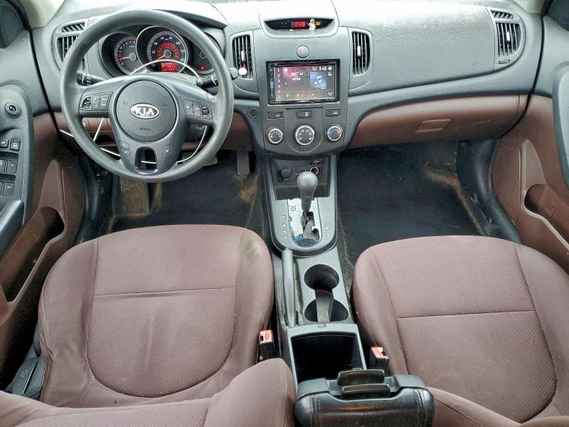 Photo 8 from auction – 2010 KIA FORTE EX with VIN KNAFU4A22A5859162
