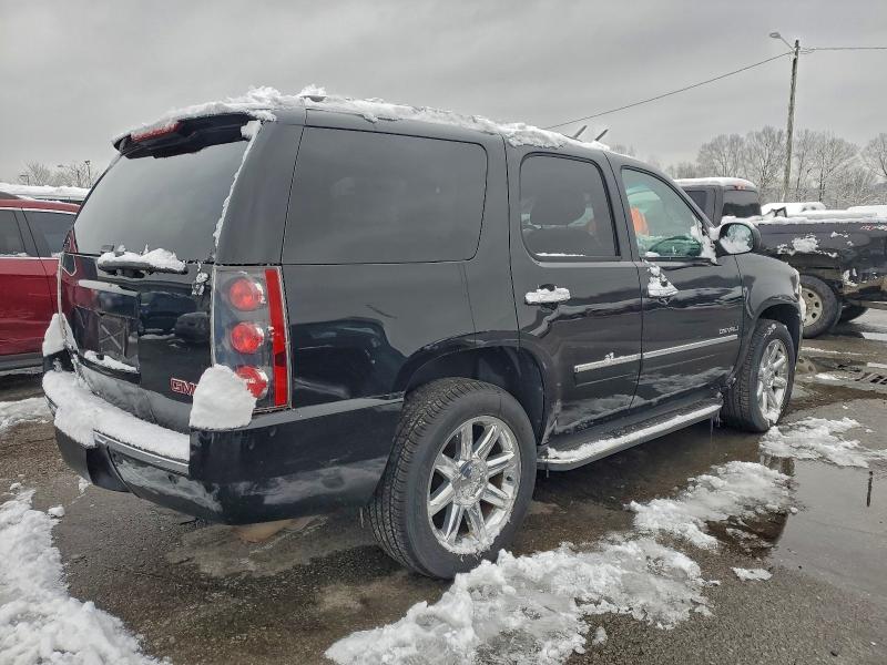 Photo 3 from auction – 2010 GMC YUKON DENA with VIN 1GKUKEEF8AR170470