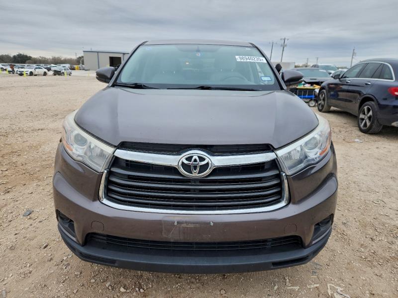 Photo 5 from auction – 2016 TOYOTA HIGHLANDER with VIN 5TDZKRFHXGS184387