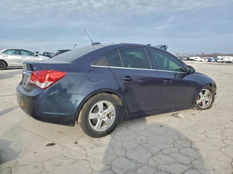 Photo 3 from auction – 2015 CHEVROLET CRUZE with VIN 1G1PC5SB9F7182582
