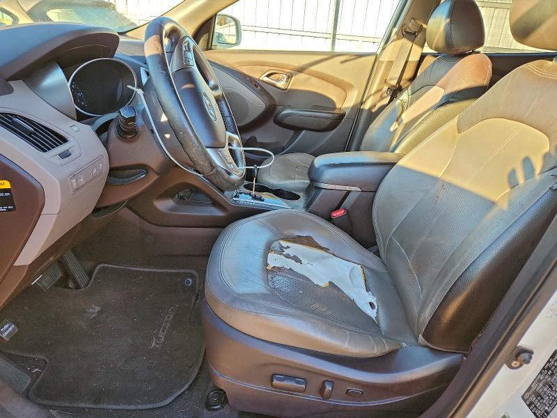 Photo 7 from auction – 2011 HYUNDAI TUCSON with VIN KM8JU3ACXBU197883