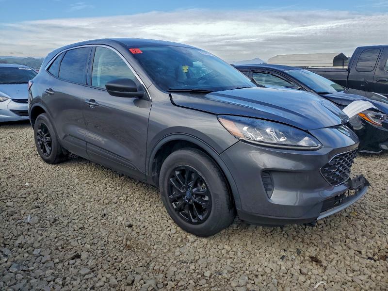Photo 4 from auction – 2022 FORD ESCAPE SE with VIN 1FMCU9BZ7NUB46201
