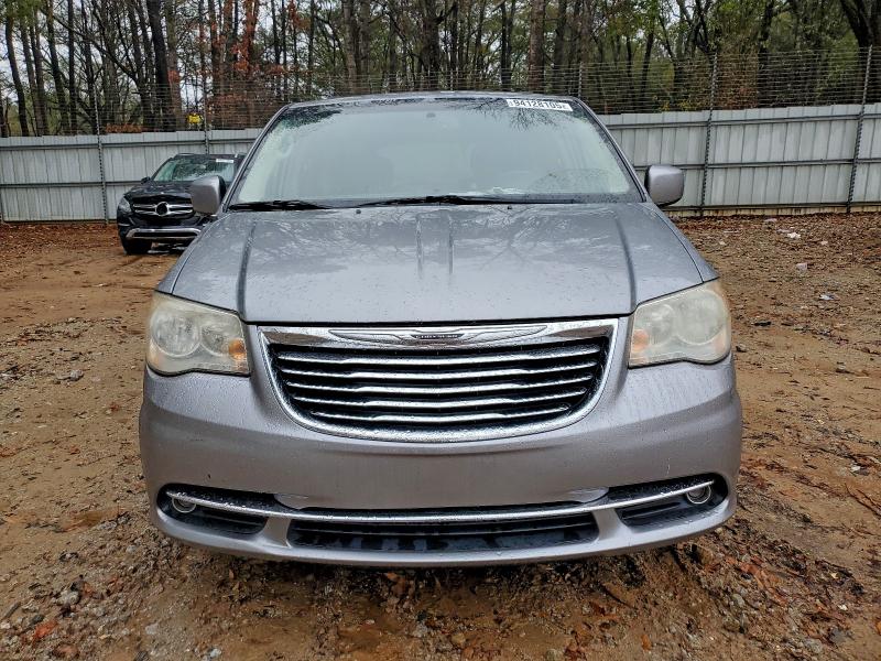 Photo 5 from auction – 2014 CHRYSLER TOWN & COU with VIN 2C4RC1BG1ER256207