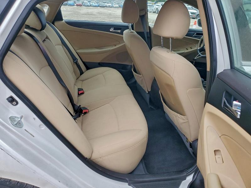 Photo 10 from auction – 2011 HYUNDAI SONATA with VIN 5NPEB4AC8BH138133
