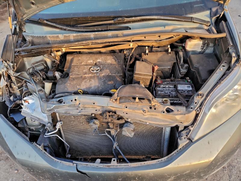 Photo 12 from auction – 2014 TOYOTA SIENNA XLE with VIN 5TDYK3DC1ES435262