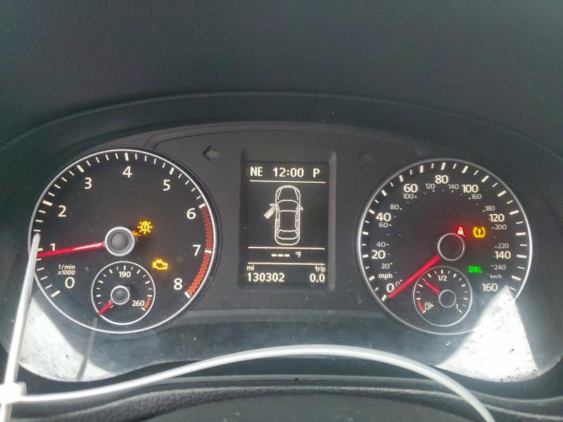 Photo 9 from auction – 2013 VOLKSWAGEN PASSAT with VIN 1VWBP7A36DC123714