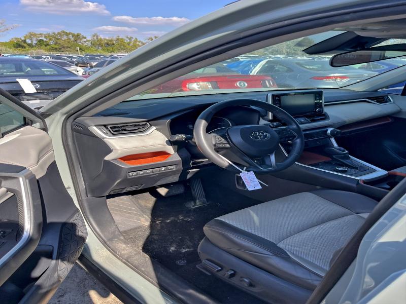 Photo 7 from auction – 2019 TOYOTA RAV4 ADVEN with VIN 2T3J1RFV0KW034205