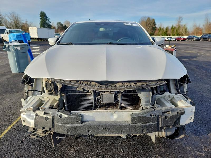 Photo 5 from auction – 2019 ACURA ILX PREMIU with VIN 19UDE2F86KA009666