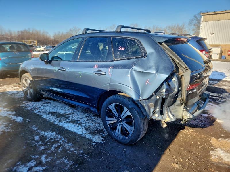 Photo 2 from auction – 2023 VOLVO XC60 PLUS with VIN YV4H60DW5P1218372