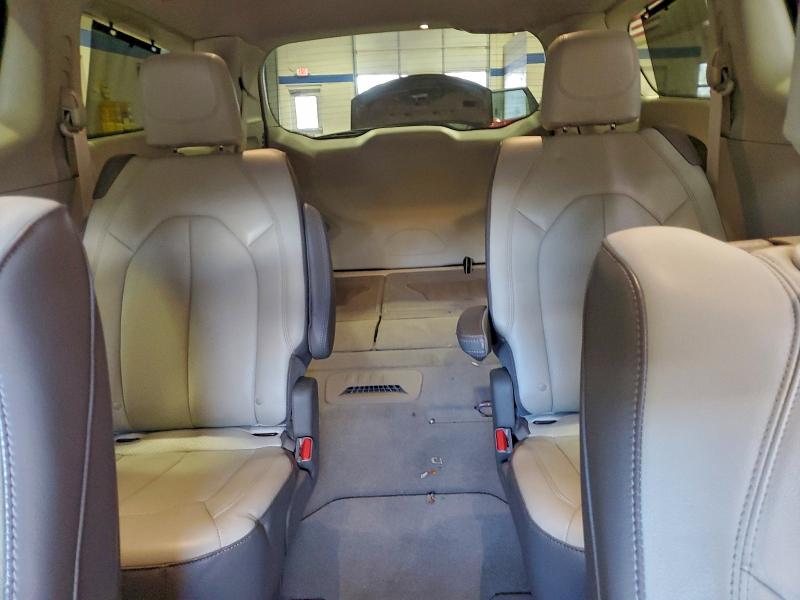 Photo 10 from auction – 2017 CHRYSLER PACIFICA T with VIN 2C4RC1EG1HR722783