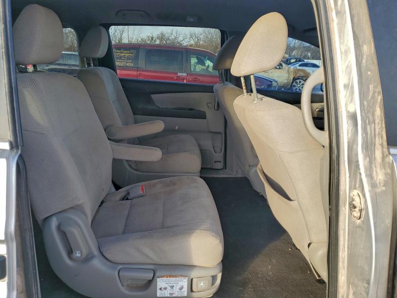 Photo 11 from auction – 2011 HONDA ODYSSEY LX with VIN 5FNRL5H25BB040791