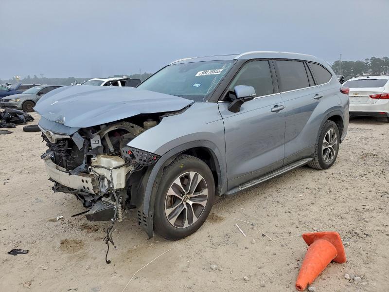 TOYOTA HIGHLANDER 2020 with VIN 5TDGZRAH4LS007838 - Photo from auction