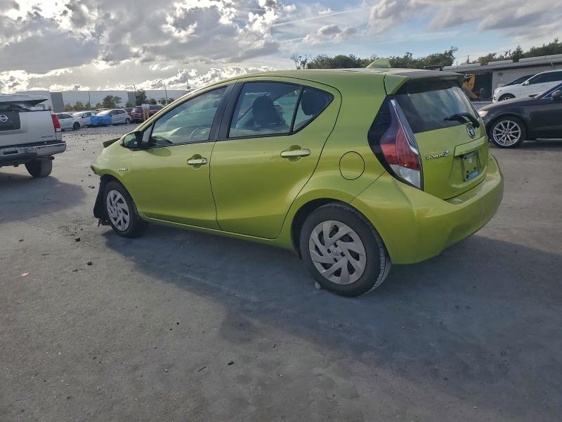 Photo 2 from auction – 2016 TOYOTA PRIUS C with VIN JTDKDTB3XG1590699
