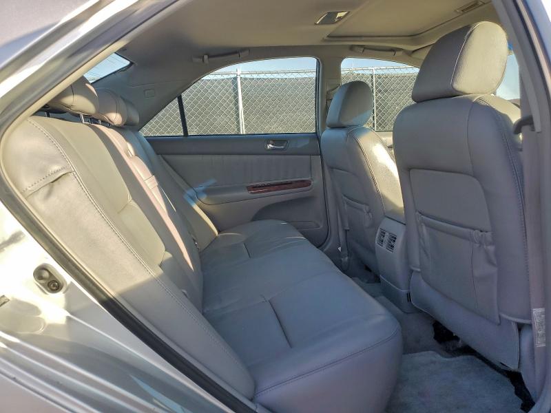 Photo 10 from auction – 2005 TOYOTA CAMRY LE with VIN 4T1BF30K15U606249