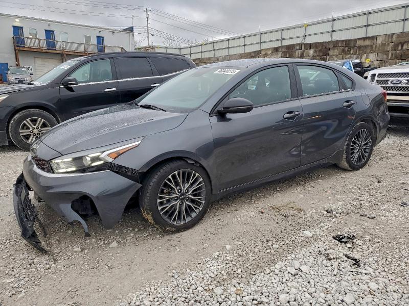 Photo 1 from auction – 2023 KIA FORTE GT L with VIN 3KPF54AD4PE619531