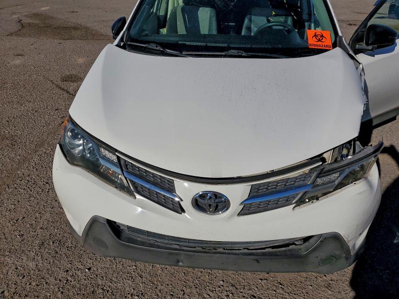 Photo 11 from auction – 2014 TOYOTA RAV4 LE with VIN JTMZFREV2EJ015258