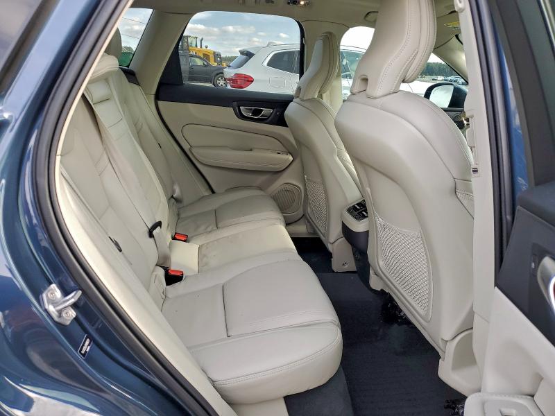 Photo 11 from auction – 2021 VOLVO XC60 with VIN YV4102DL0M1886211