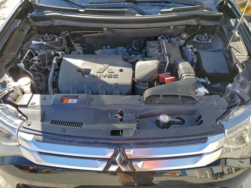 Photo 11 from auction – 2015 MITSUBISHI OUTLANDER with VIN JA4AD2A31FZ011164