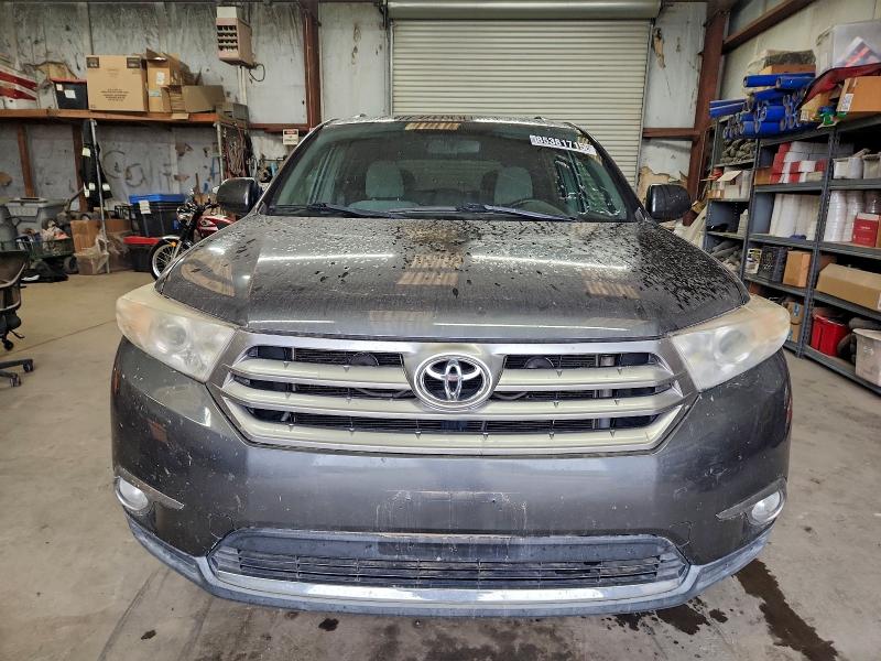 Photo 5 from auction – 2011 TOYOTA HIGHLANDER with VIN 5TDZK3EH4BS038378