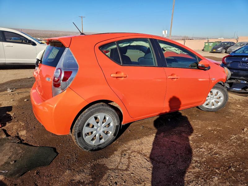Photo 3 from auction – 2013 TOYOTA PRIUS C with VIN JTDKDTB39D1045198