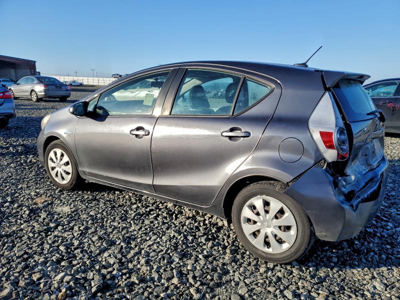 Photo 2 from auction – 2012 TOYOTA PRIUS C with VIN JTDKDTB32C1022151